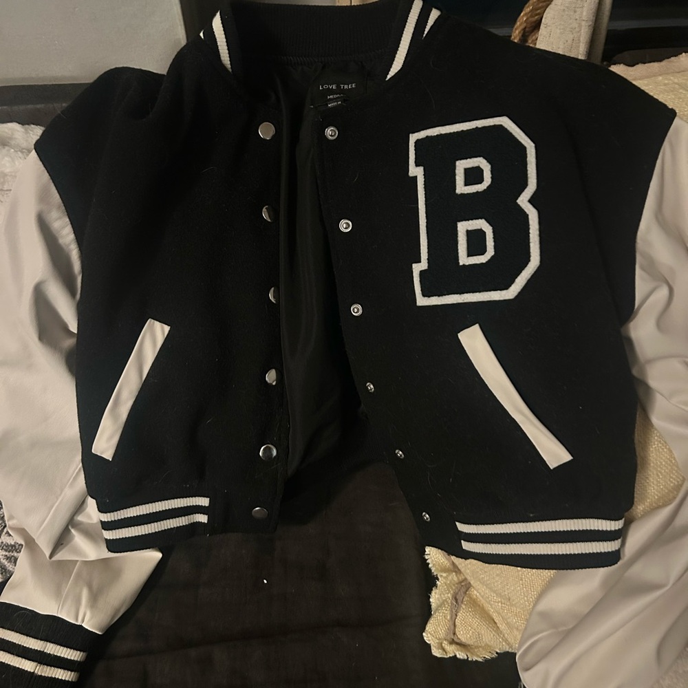 Letterman jacket - Picture 2 of 5